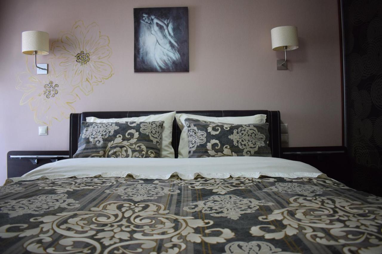 Five Stars In Trikala Apartment Exterior photo